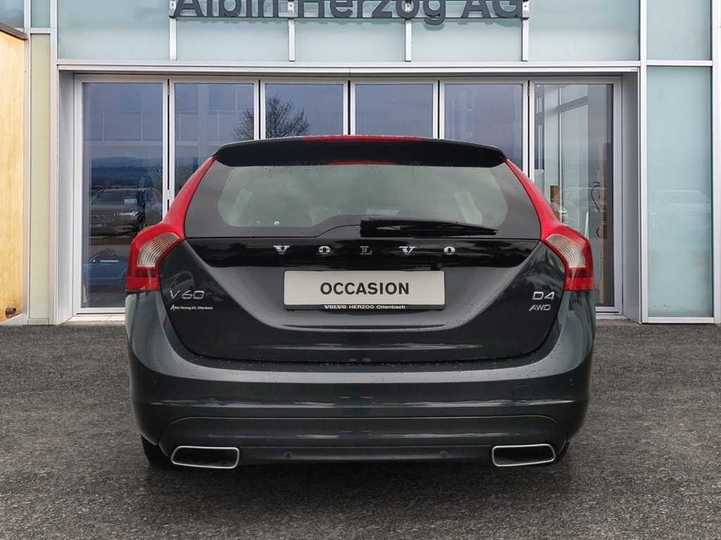 Volvo  Kombi 2.4 D4 Momentum AWD