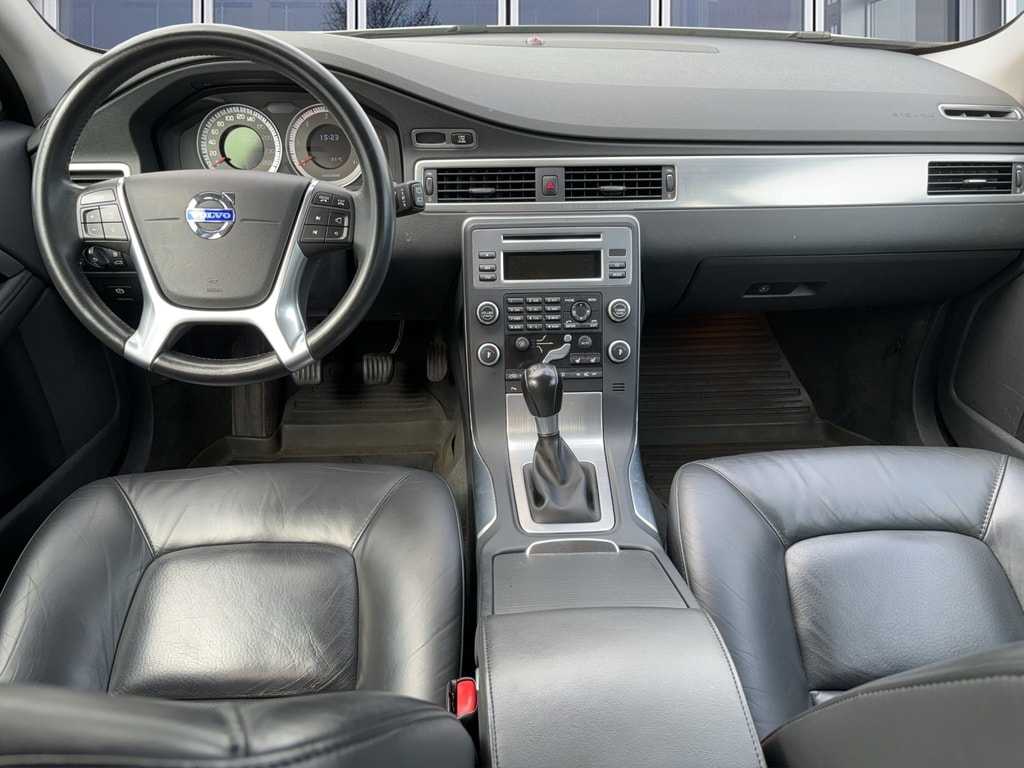 Volvo  1.6 D Summum