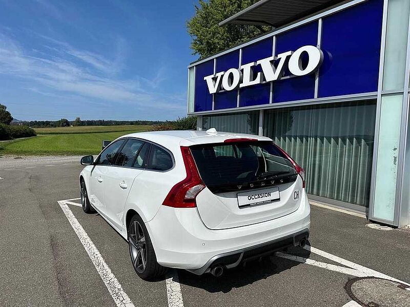 Volvo  3.0 T6 R-Design AWD