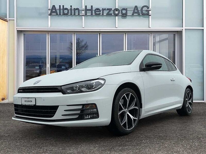 Volkswagen  2.0 TSI 220 GTS DSG